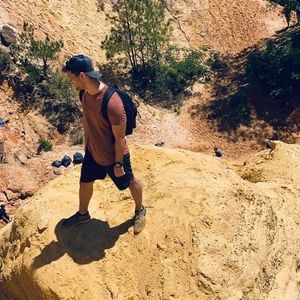 Meet your Posher, Justin